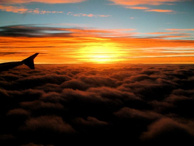 airplane_sunrise_by_xglsmx